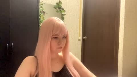 Rina online show from June 9, 2026, 9:37 pm