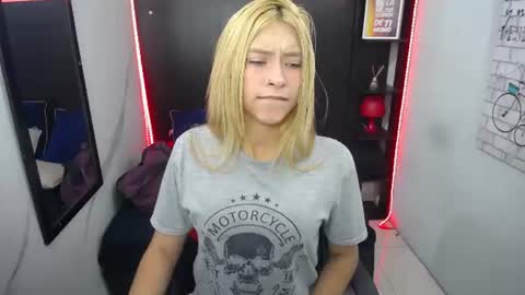 Snapshot of nancy_blonde chatting on July 8, 2026, 11:26 am nancy blonde online show from July 8, 2026, 11:26 am