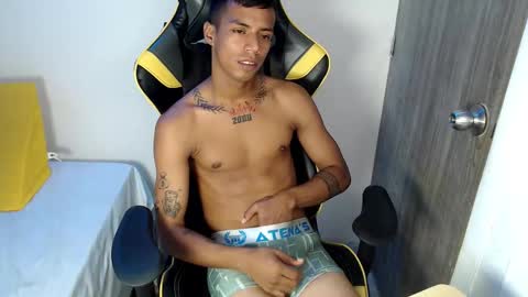 nando_col online show from October 14, 2025, 6:31 pm