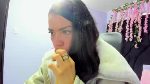 nanis james15 online show from February 18, 2026, 2:29 am