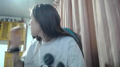 nanna yoshi online show from November 12, 2025, 3:40 am