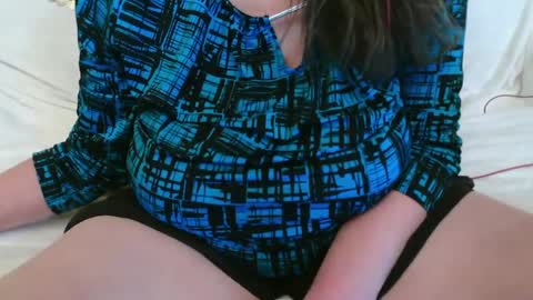 Snapshot of nannabaldur chatting on February 12, 2025, 12:05 am Nanna Baldur online show from February 12, 2025, 12:05 am