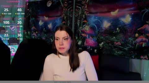 NansyCharm online show from December 5, 2024, 8:11 am