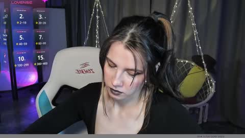 NansyCharm online show from December 12, 2024, 10:56 am