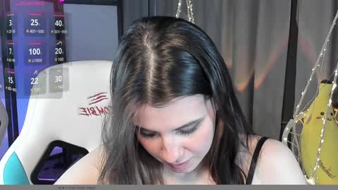 NansyCharm online show from December 26, 2024, 11:32 am