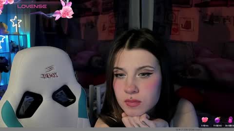 NansyCharm online show from February 3, 2025, 10:14 am