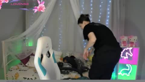 NansyCharm online show from February 10, 2025, 3:35 am