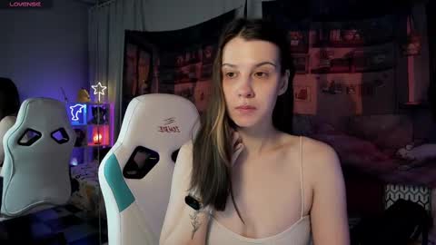 NansyCharm online show from February 18, 2025, 3:31 am