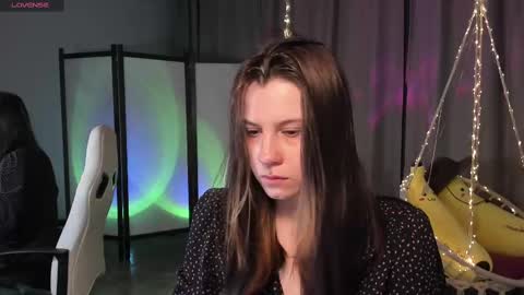 NansyCharm online show from February 24, 2025, 3:33 am