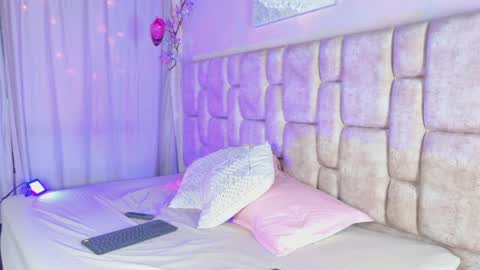 Snapshot of nanymatrioska chatting on May 5, 2026, 10:18 pm nanymatrioska online show from May 5, 2026, 10:18 pm