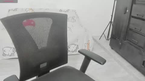 Snapshot of naoko_uwu chatting on June 1, 2026, 1:07 am Naoko online show from June 1, 2026, 1:07 am