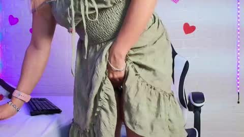 Naomi online show from November 15, 2025, 12:34 pm