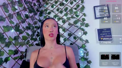 Snapshot of naomi_kobayashi chatting on December 29, 2024, 7:17 am naomi_kobayashi online show from December 29, 2024, 7:17 am