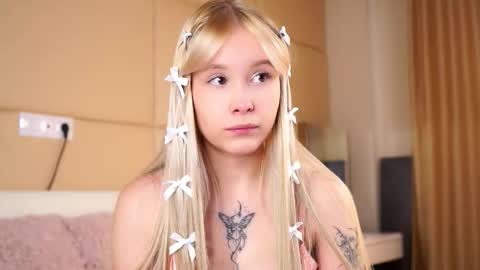 Snapshot of naomibry chatting on February 27, 2026, 4:56 am Angel online show from February 27, 2026, 4:56 am