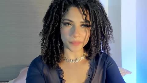 naomidawson online show from November 20, 2025, 11:48 pm