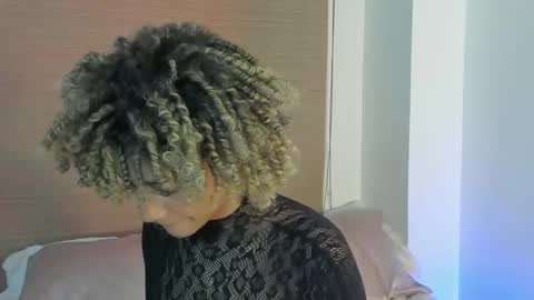 naomidawson online show from February 27, 2026, 10:10 pm