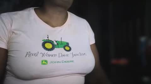 Snapshot of naomifux chatting on November 6, 2025, 9:43 am Naomi online show from November 6, 2025, 9:43 am