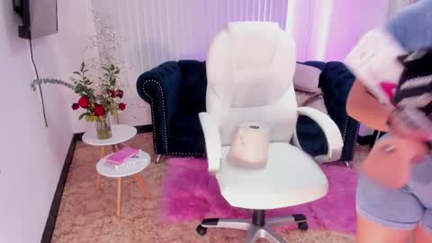 Naomi Campbell online show from February 18, 2025, 6:58 pm