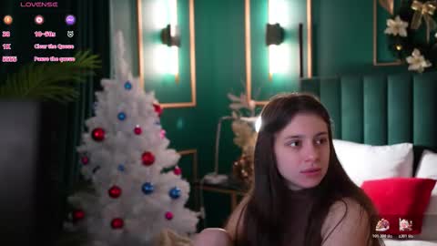 Naomi online show from December 16, 2025, 5:01 am