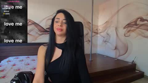 Snapshot of naomiscarlett chatting on January 17, 2025, 11:06 am NaomiScarlett online show from January 17, 2025, 11:06 am