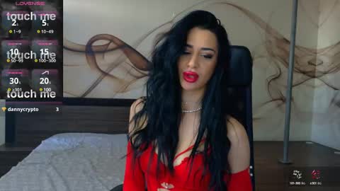 Snapshot of naomiscarlett chatting on February 14, 2025, 11:31 am NaomiScarlett online show from February 14, 2025, 11:31 am