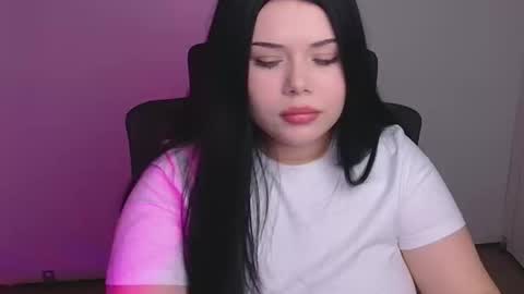 Naomi online show from November 4, 2025, 6:51 pm