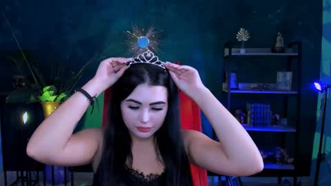 naomiwilsons online show from November 6, 2025, 8:26 am