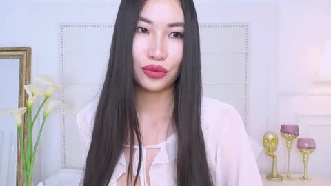 Snapshot of naomiyuu chatting on January 8, 2025, 7:03 am Naomi online show from January 8, 2025, 7:03 am
