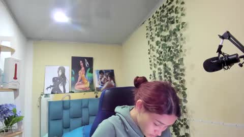 Snapshot of naomy777_ chatting on January 4, 2025, 7:34 pm naomy online show from January 4, 2025, 7:34 pm