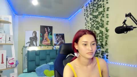 Snapshot of naomy777_ chatting on February 25, 2025, 11:22 pm naomy online show from February 25, 2025, 11:22 pm