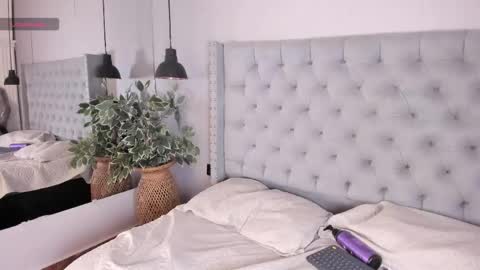I am Naomy online show from May 4, 2026, 9:11 pm