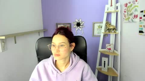 Snapshot of naomy_hot04 chatting on July 8, 2026, 3:11 am naomy online show from July 8, 2026, 3:11 am