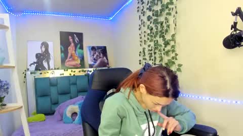 Snapshot of naomy_hot666 chatting on December 14, 2024, 8:08 pm naomy online show from December 14, 2024, 8:08 pm