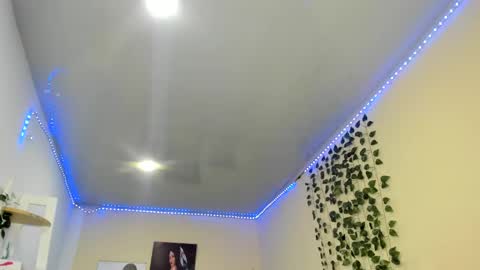 Snapshot of naomy_hot666 chatting on January 13, 2025, 1:23 am naomy online show from January 13, 2025, 1:23 am