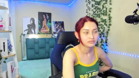 Snapshot of naomy_hot666 chatting on February 19, 2025, 2:01 am naomy online show from February 19, 2025, 2:01 am