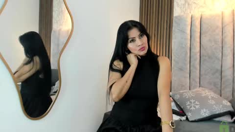 Naomy Smith online show from March 8, 2025, 3:56 pm