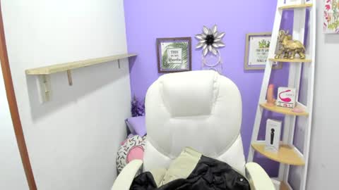 Snapshot of naomy_stanley chatting on July 11, 2026, 12:57 am Naomy Stanley online show from July 11, 2026, 12:57 am