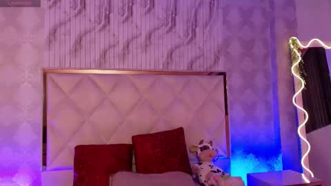 Naomy  online show from February 1, 2026, 3:16 am