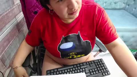 Snapshot of naomyprinces_ chatting on December 6, 2024, 12:02 am Bulma Heidi online show from December 6, 2024, 12:02 am