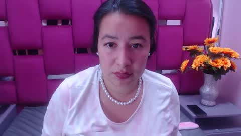Snapshot of naomyprinces_ chatting on January 6, 2025, 1:41 pm Bulma Heidi online show from January 6, 2025, 1:41 pm