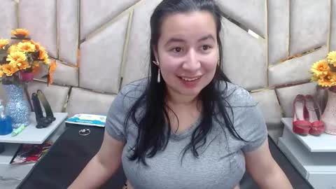 Snapshot of naomyprinces_ chatting on January 23, 2025, 1:45 pm Bulma Heidi online show from January 23, 2025, 1:45 pm