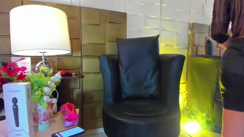 nao online show from September 11, 2025, 12:05 pm