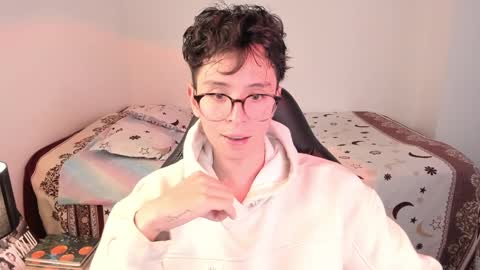 Snapshot of narciso_bronte chatting on January 7, 2025, 9:35 pm Narciso online show from January 7, 2025, 9:35 pm