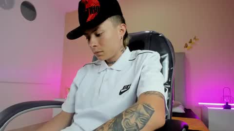 Nascary Fox online show from April 17, 2026, 1:03 pm