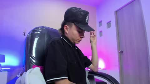 Nascary Fox online show from April 19, 2026, 6:10 pm