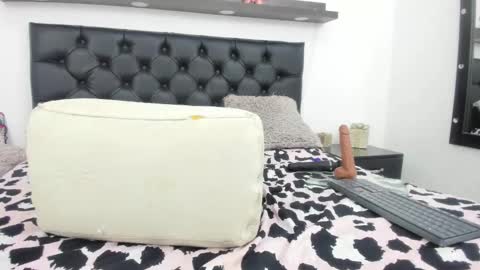 Debora online show from December 3, 2024, 3:41 am