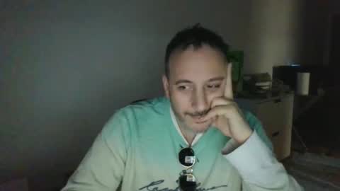 Snapshot of nassobout chatting on December 19, 2024, 9:28 pm nassobout online show from December 19, 2024, 9:28 pm
