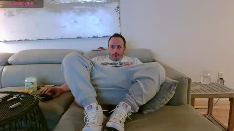 Snapshot of nassobout chatting on January 30, 2025, 2:38 am nassobout online show from January 30, 2025, 2:38 am