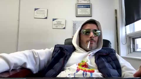 nassobout online show from April 4, 2026, 1:08 pm