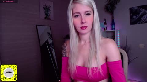 Snapshot of nastasya_cute chatting on January 17, 2025, 5:00 am Nastya online show from January 17, 2025, 5:00 am